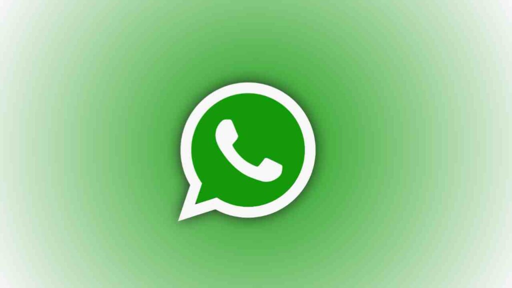 How to put your photo in WhatsApp chat without any app